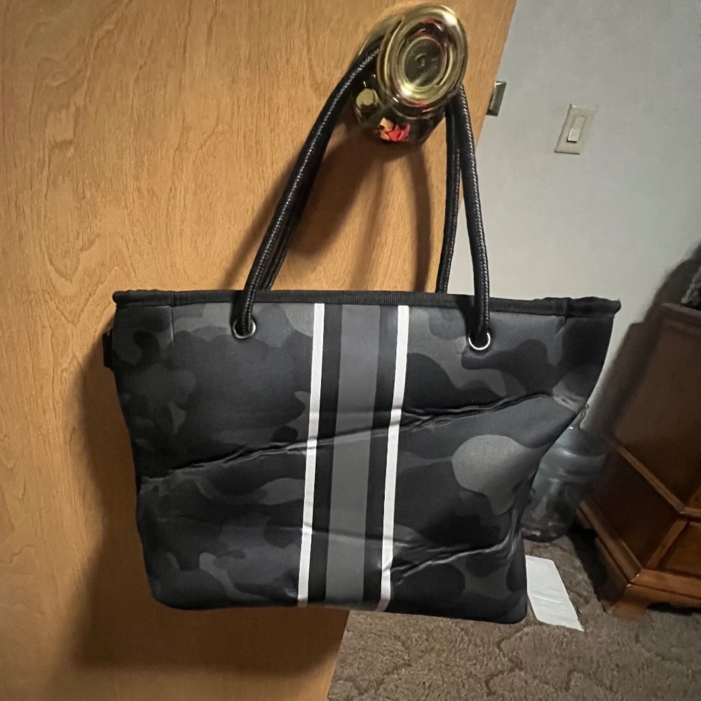 Small camo handbag